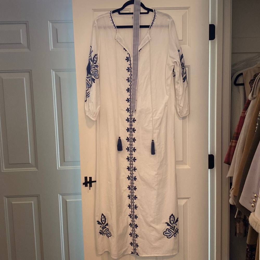 Blue and white maxi tunic dress